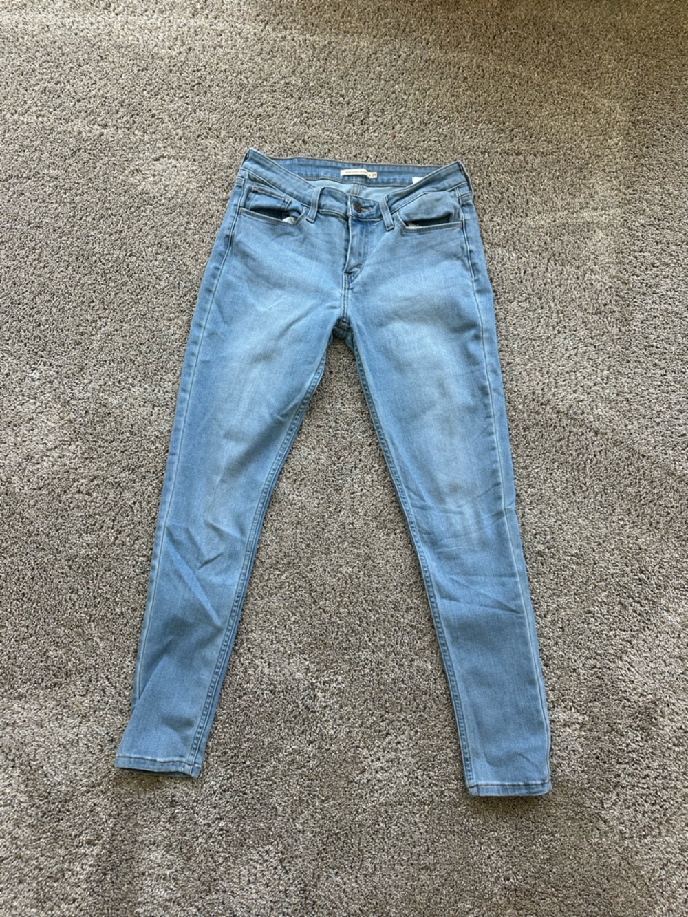 Women’s 535 Super Skinny Levi’s jeans - like new 29x30